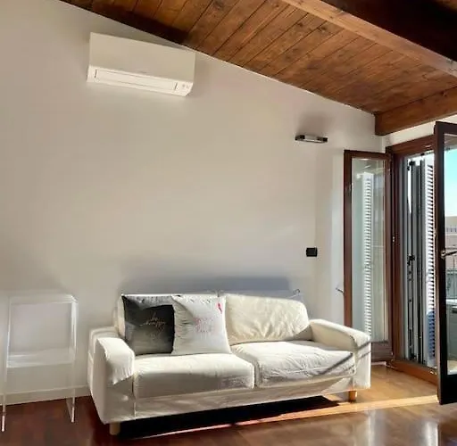 Porta Venezia-Cozy apartment