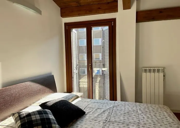 Porta Venezia-Cozy apartment